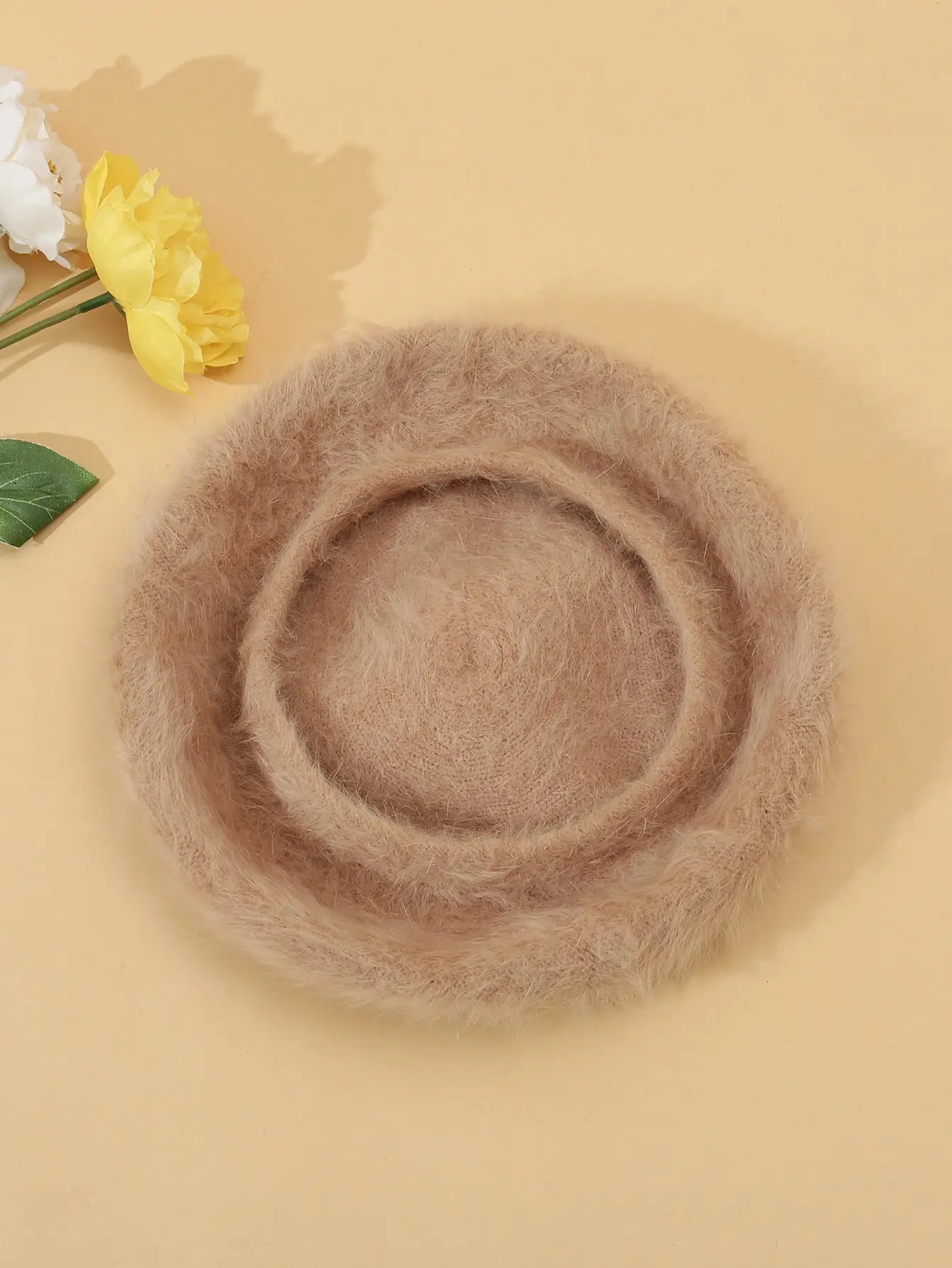 1pc Fashionable Classic Warm Solid Color Rabbit Fur Beret Winter Fall