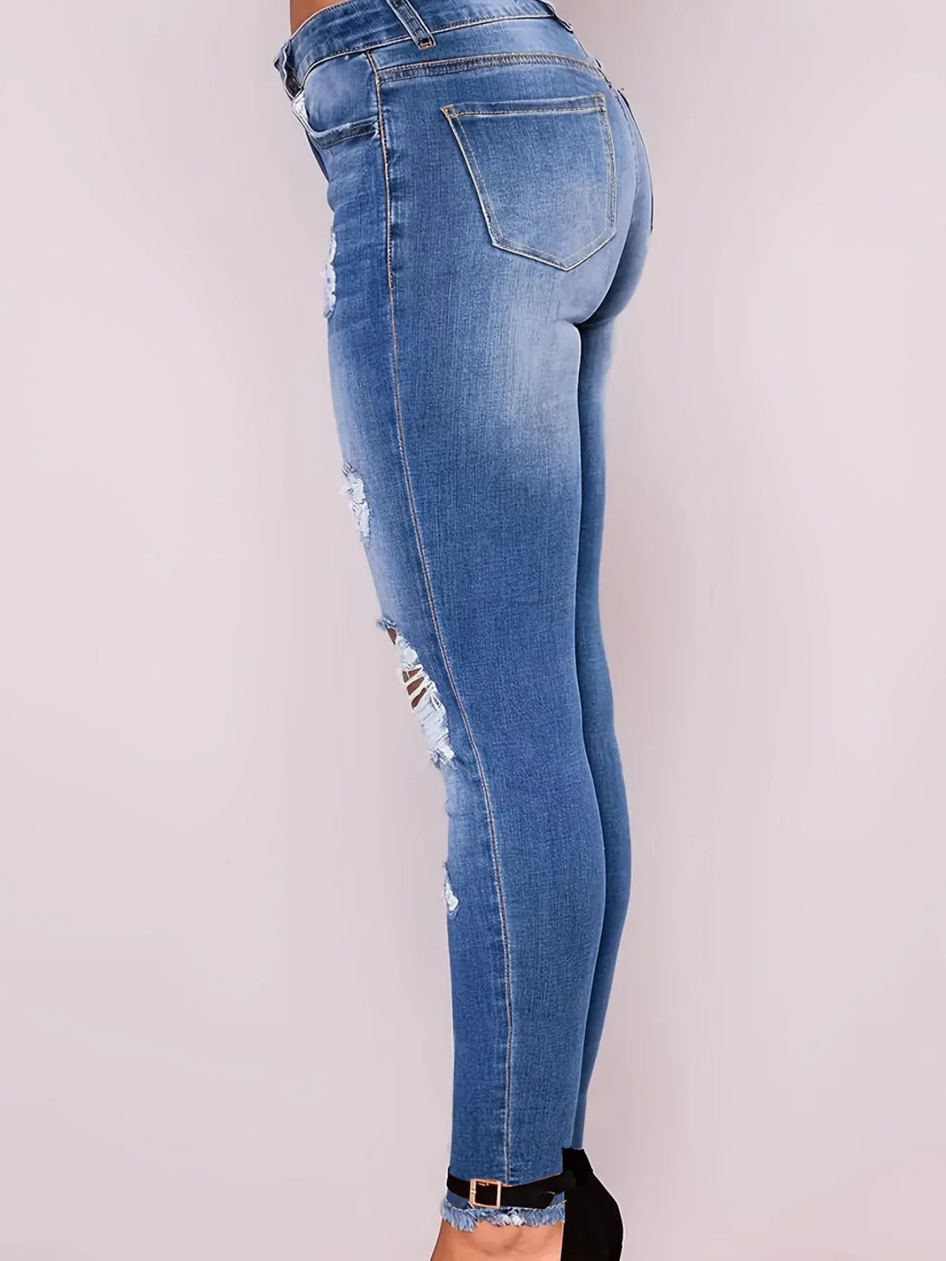 Women's blue ripped jeans